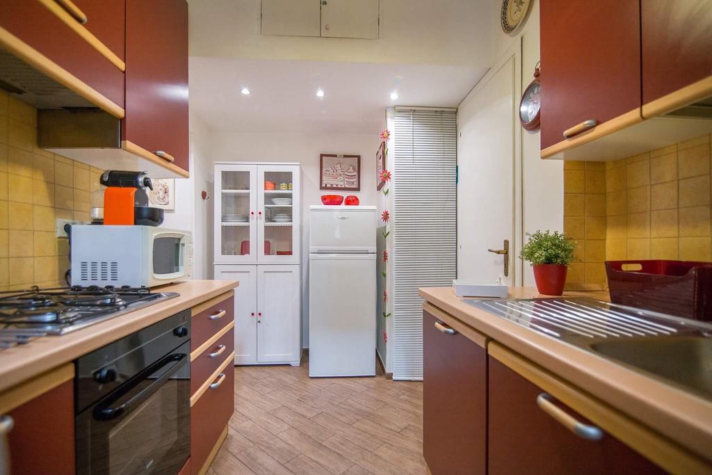 Very Close To S Peter Square, Few Minutes Walk To Metro A Appartement Rome