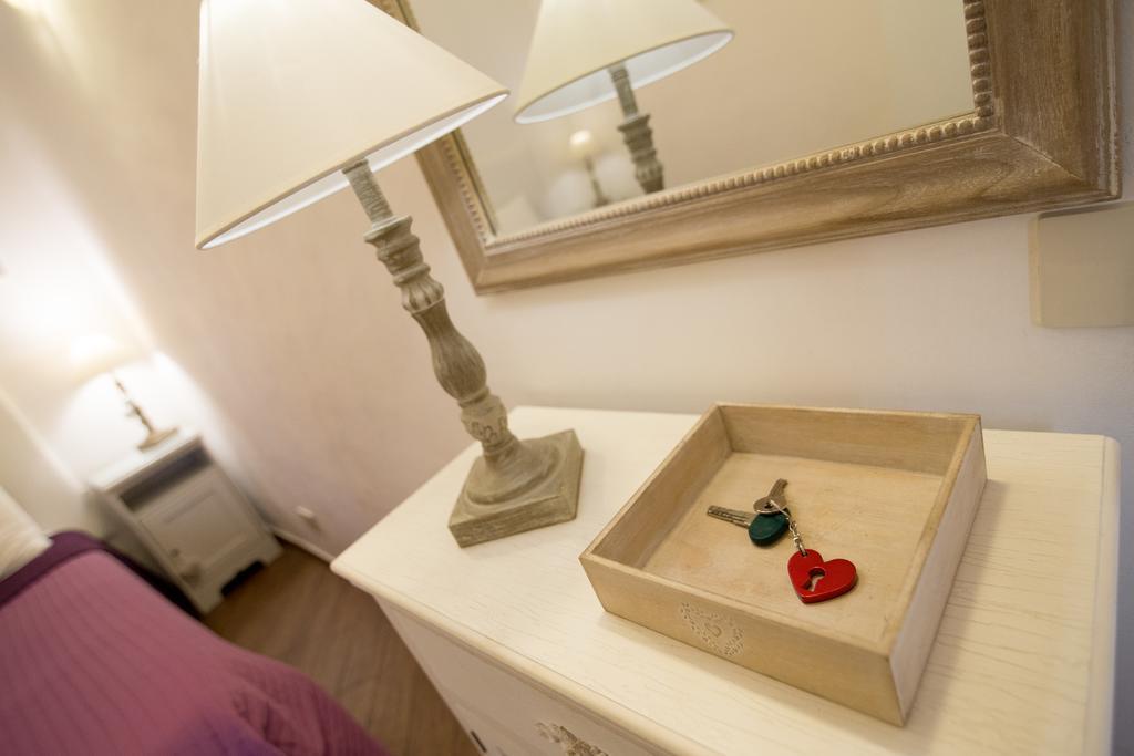 Appartement Very Close To S Peter Square, Few Minutes Walk To Metro A *