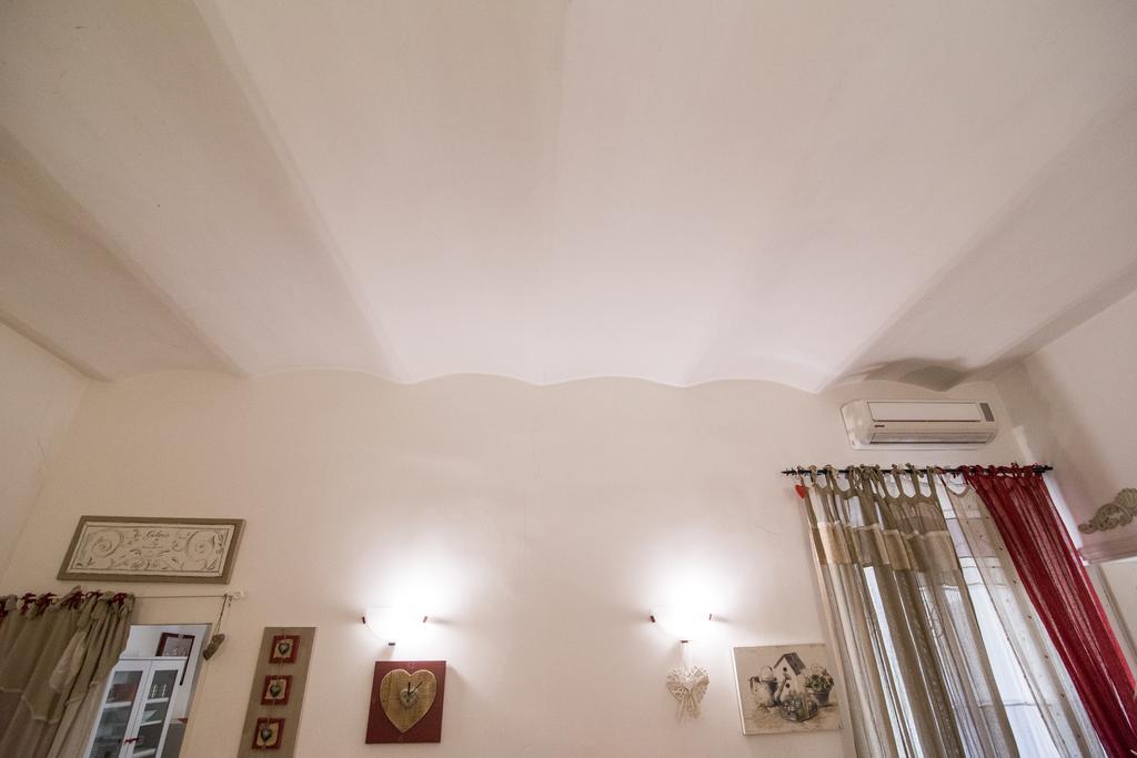 Appartement Very Close To S Peter Square, Few Minutes Walk To Metro A *
